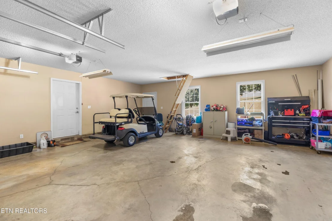 Photo of 2433 Green Rd