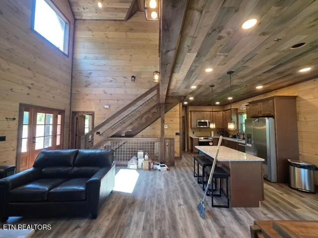 Photo of 462 Loop Rd