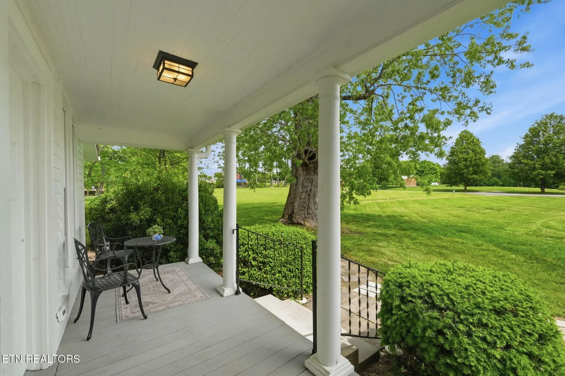 Photo of 240 Maplehurst Lane