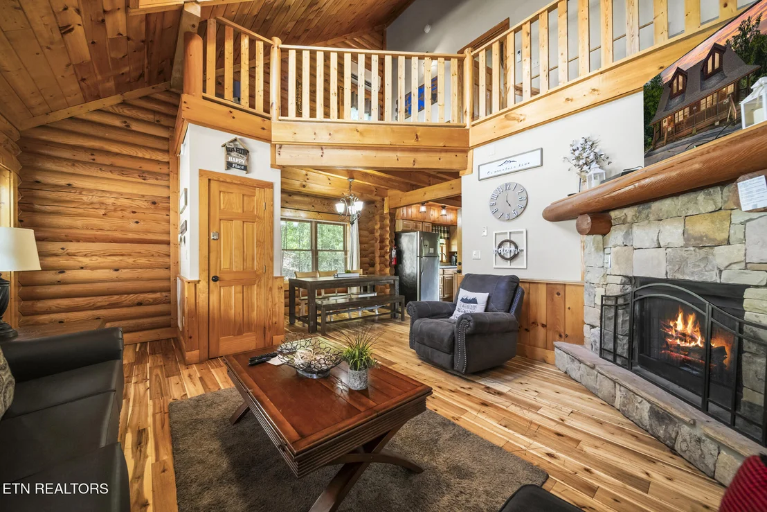Photo of 350 Big Bear Way