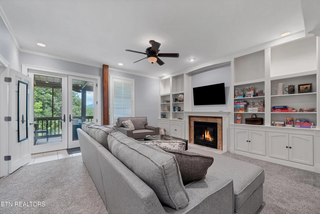 Photo of 374 Laurel Rd