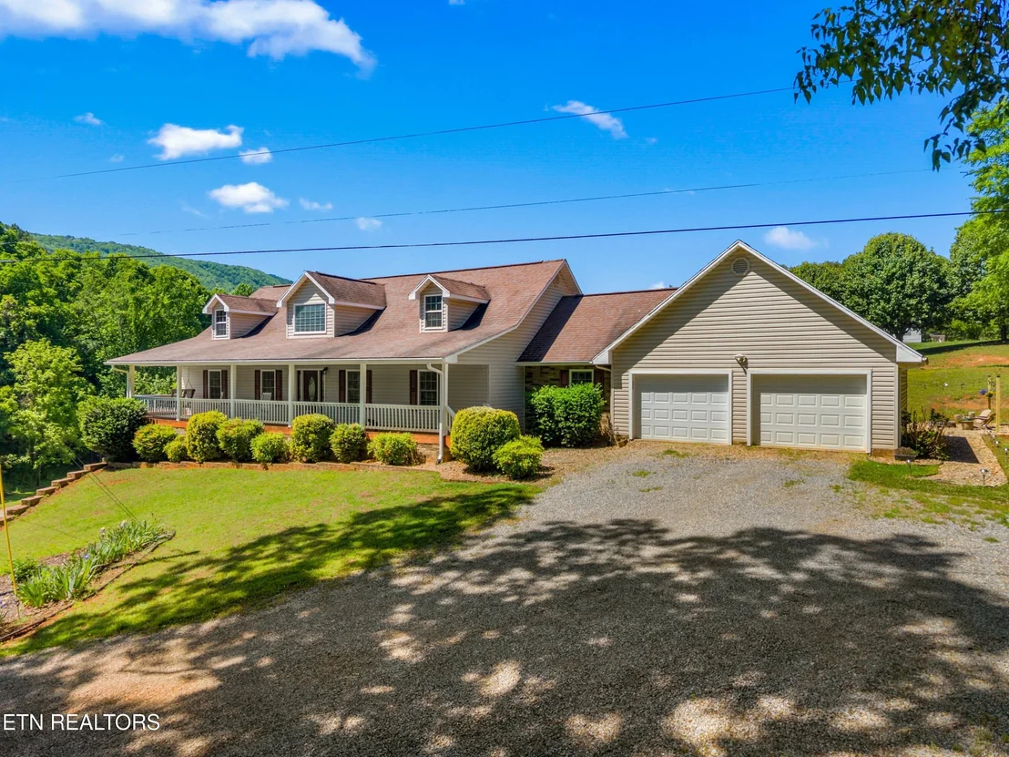 Photo of 2433 Green Rd