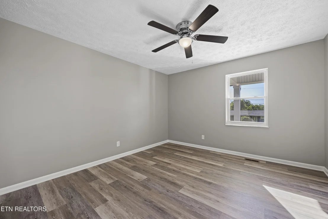 Photo of 915 Ronald Drive