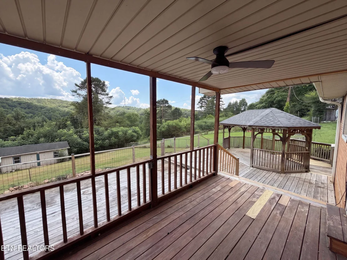 Photo of 302 Sunset Lane