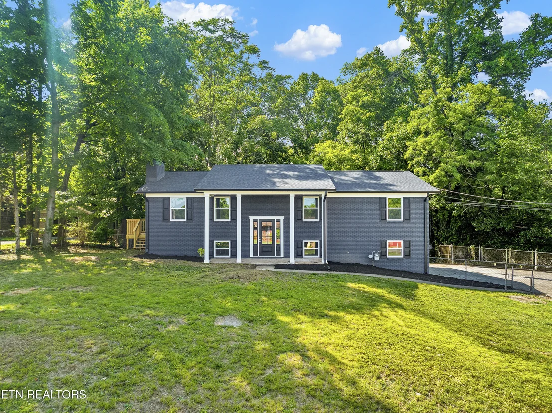 Photo of 915 Ronald Drive