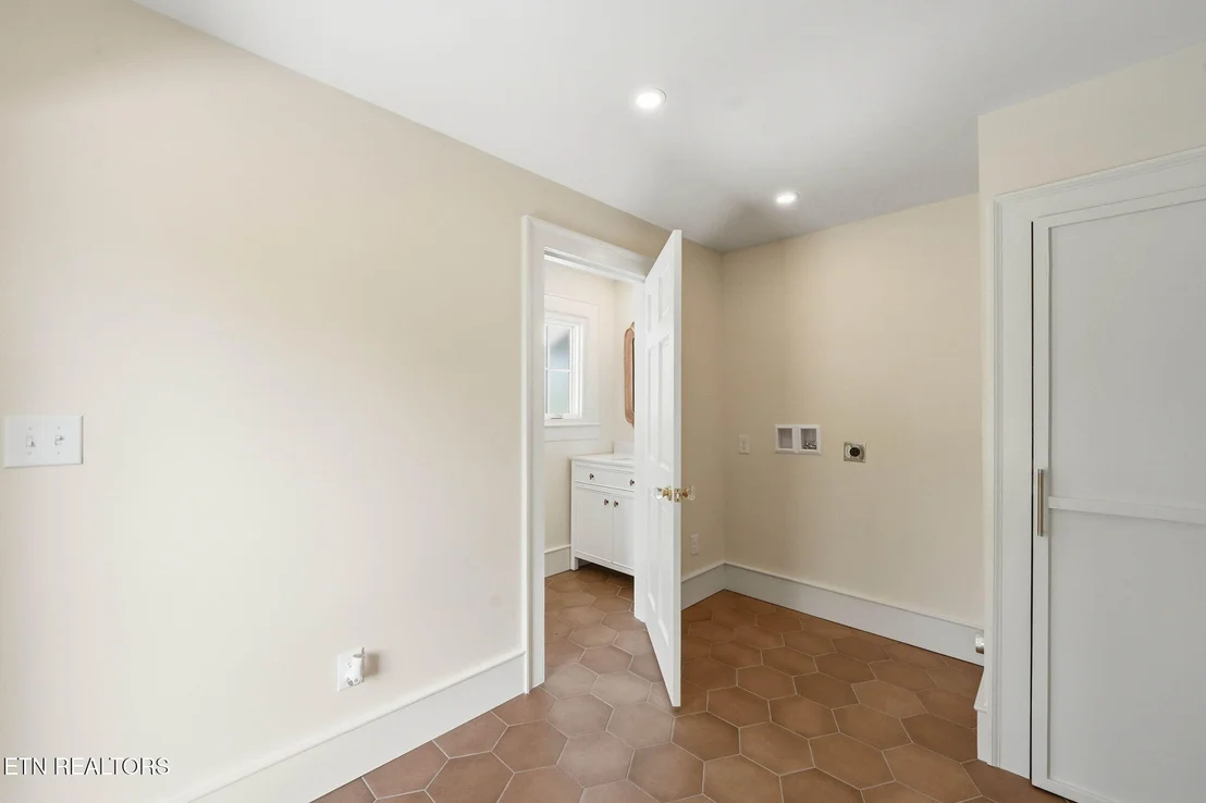 Photo of 240 Maplehurst Lane