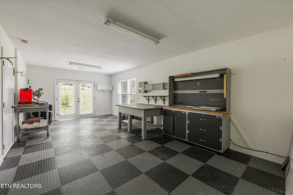 Photo of 1697 Davis Ferry Rd