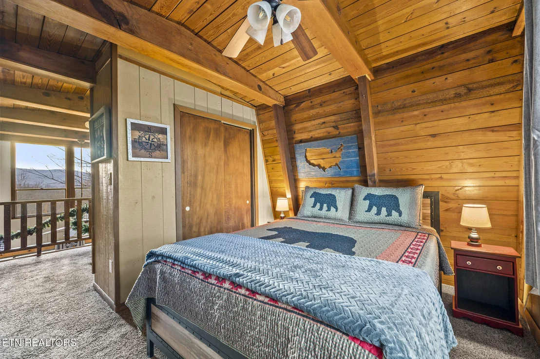 Photo of 1020 Ski View Lane