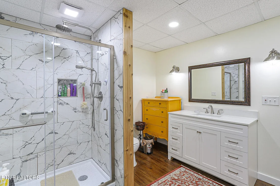 Photo of 146 Vanderview Drive