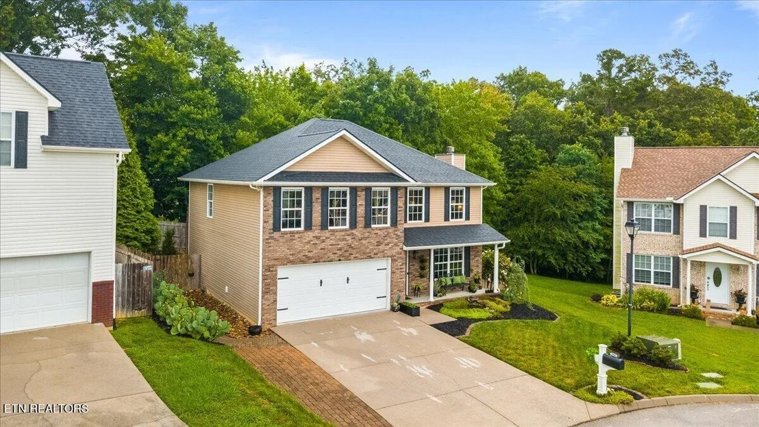 Photo of 6101 Starflower Lane