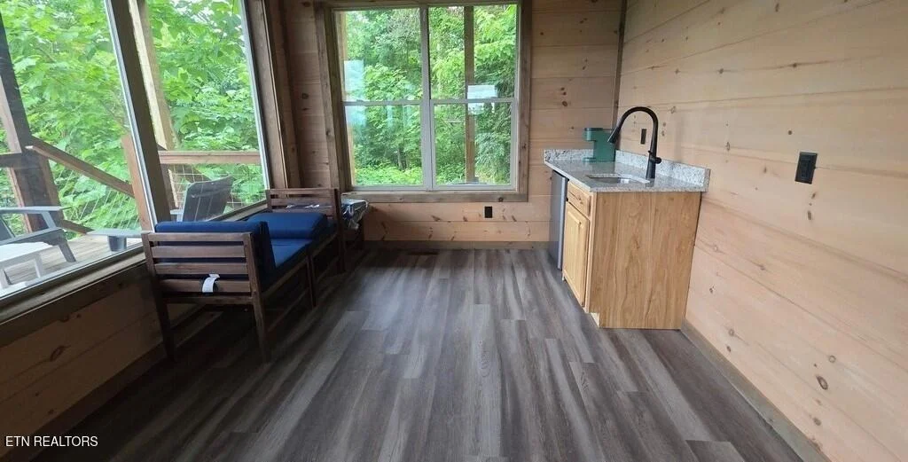 Photo of 2123 Windy Lane