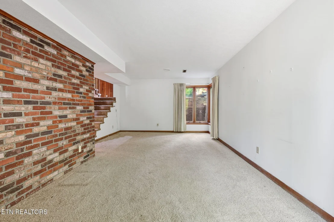 Photo of 114 Balboa Circle