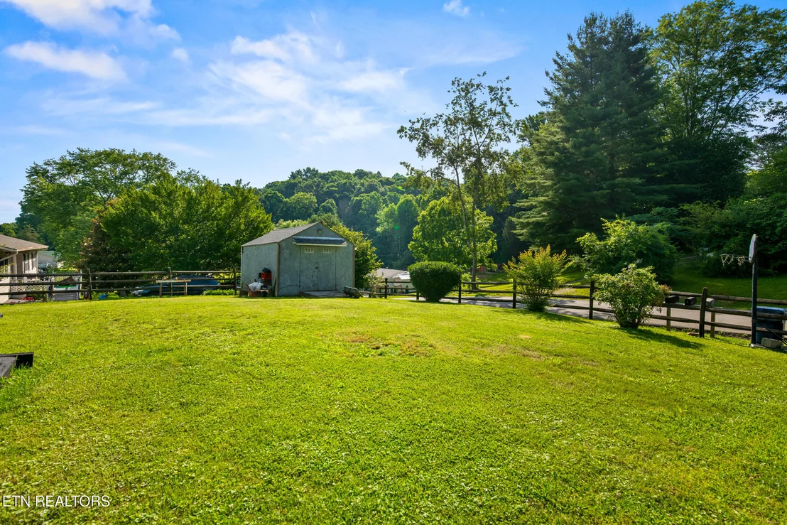 Photo of 310 Hollifield Drive