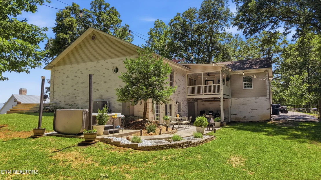 Photo of 664 Armstrong Drive