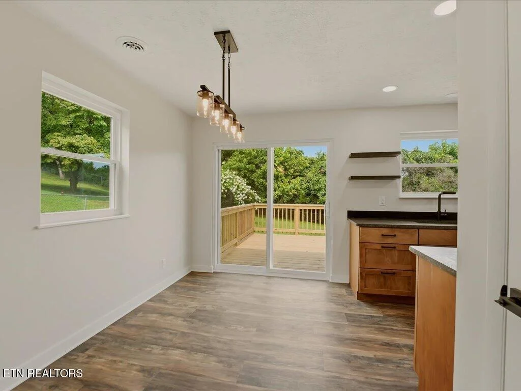 Photo of 1241 Taylor Rd