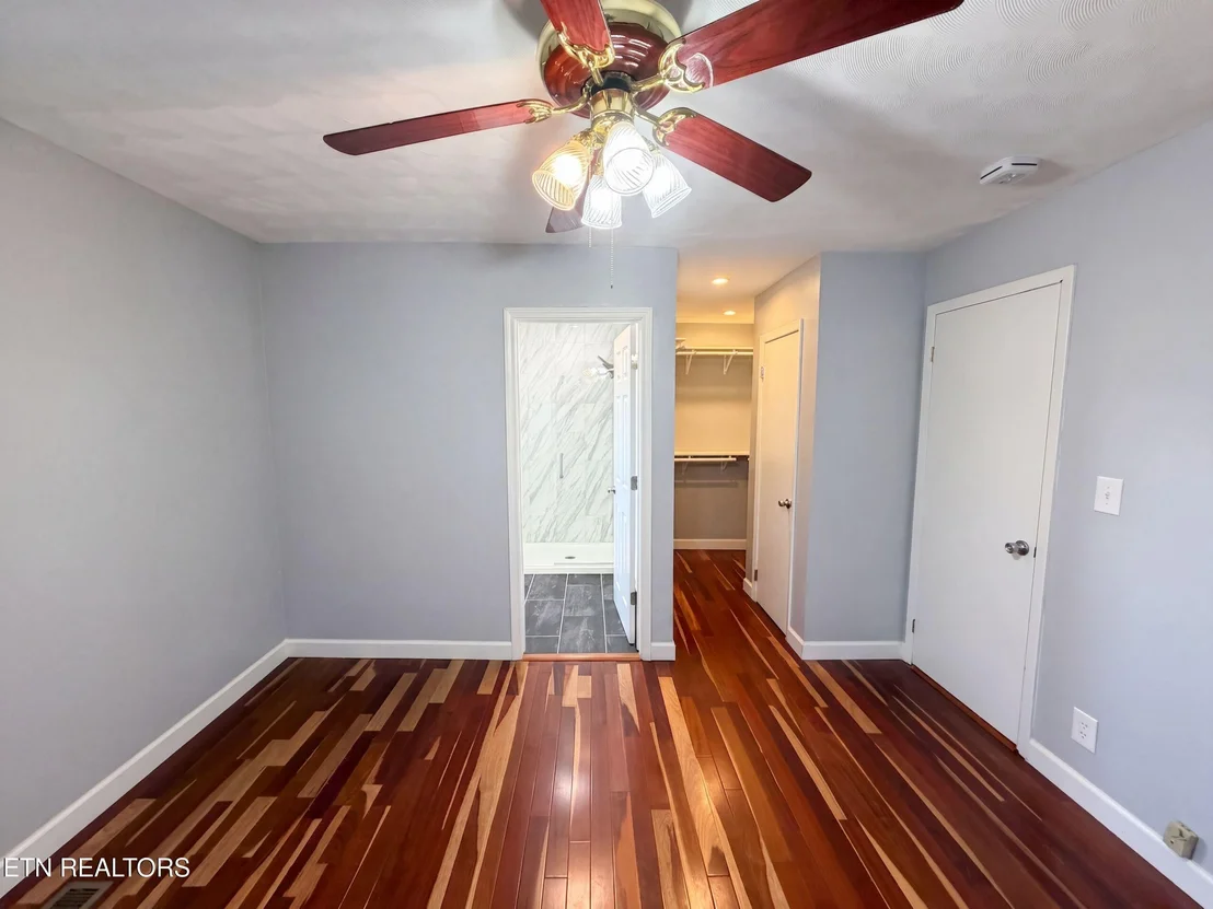 Photo of 302 Sunset Lane