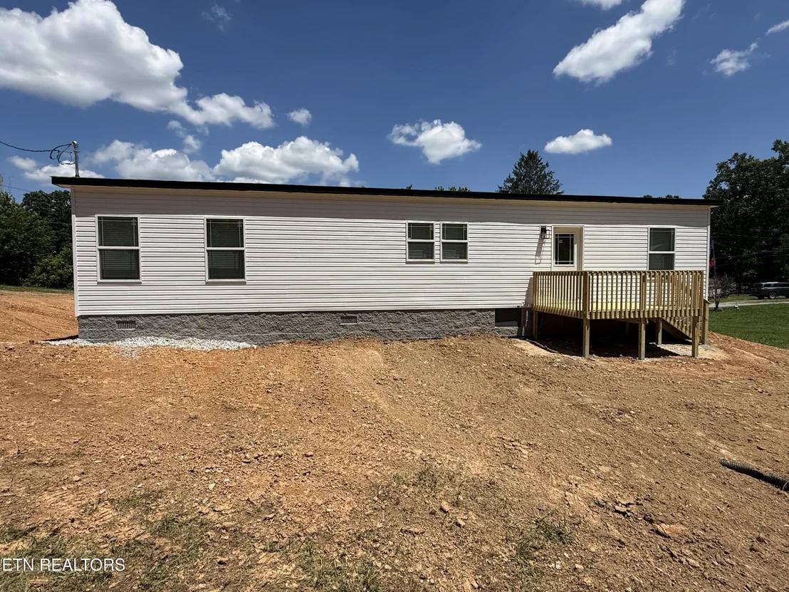 Photo of 705 Robin Drive