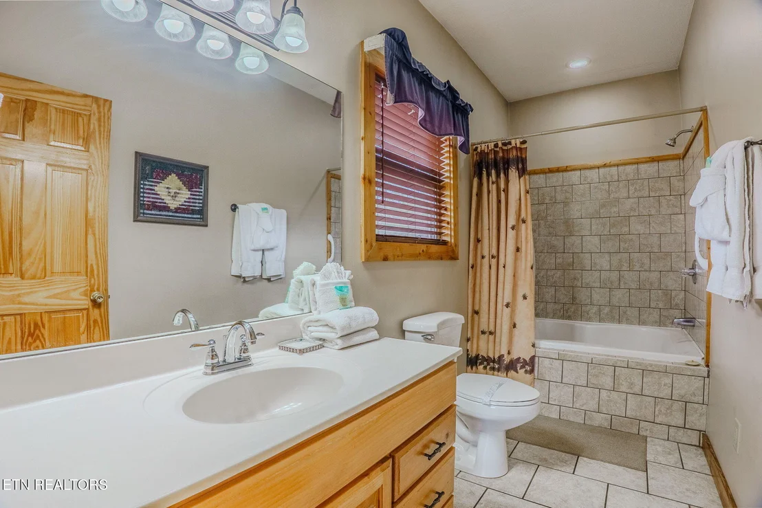 Photo of 4170 Chamberlain Lane