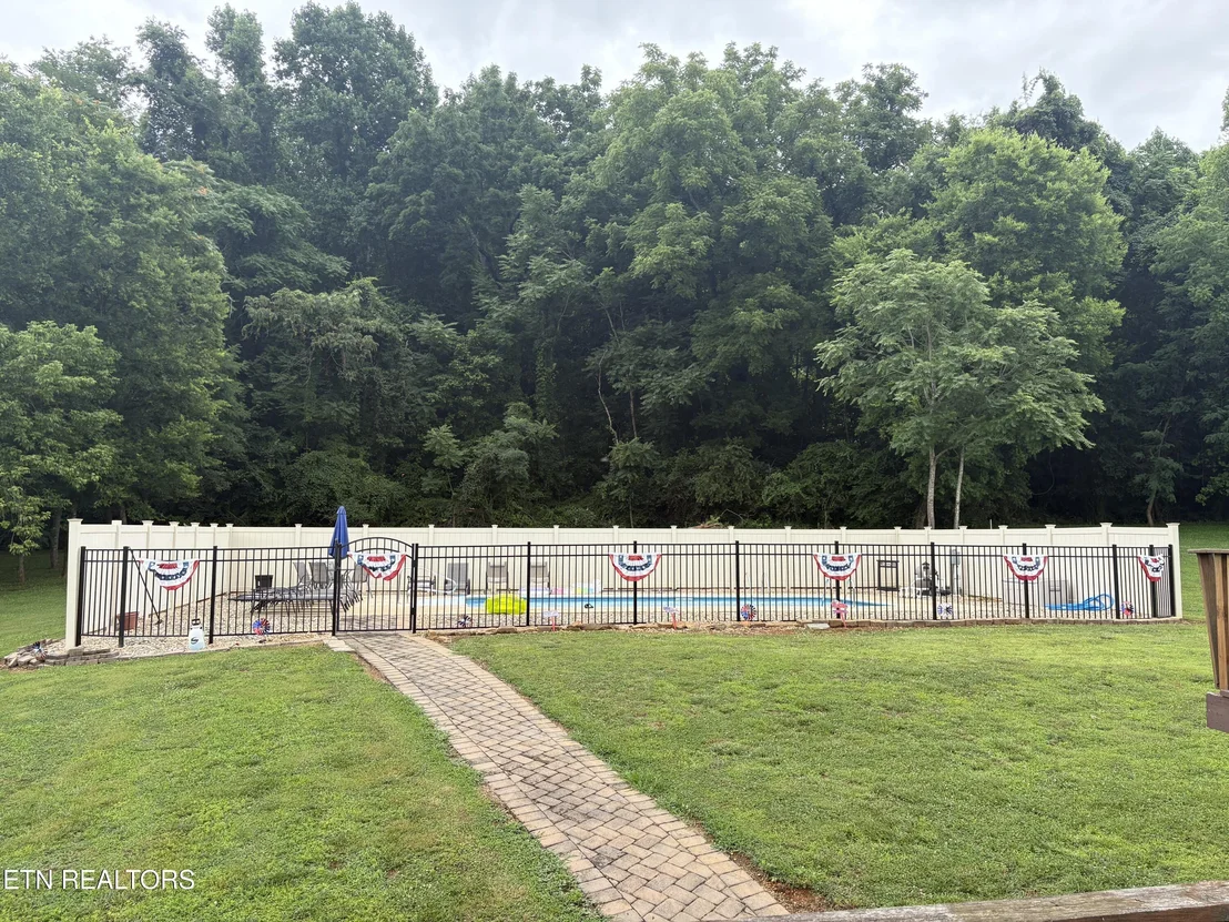 Photo of 1757 River Rd