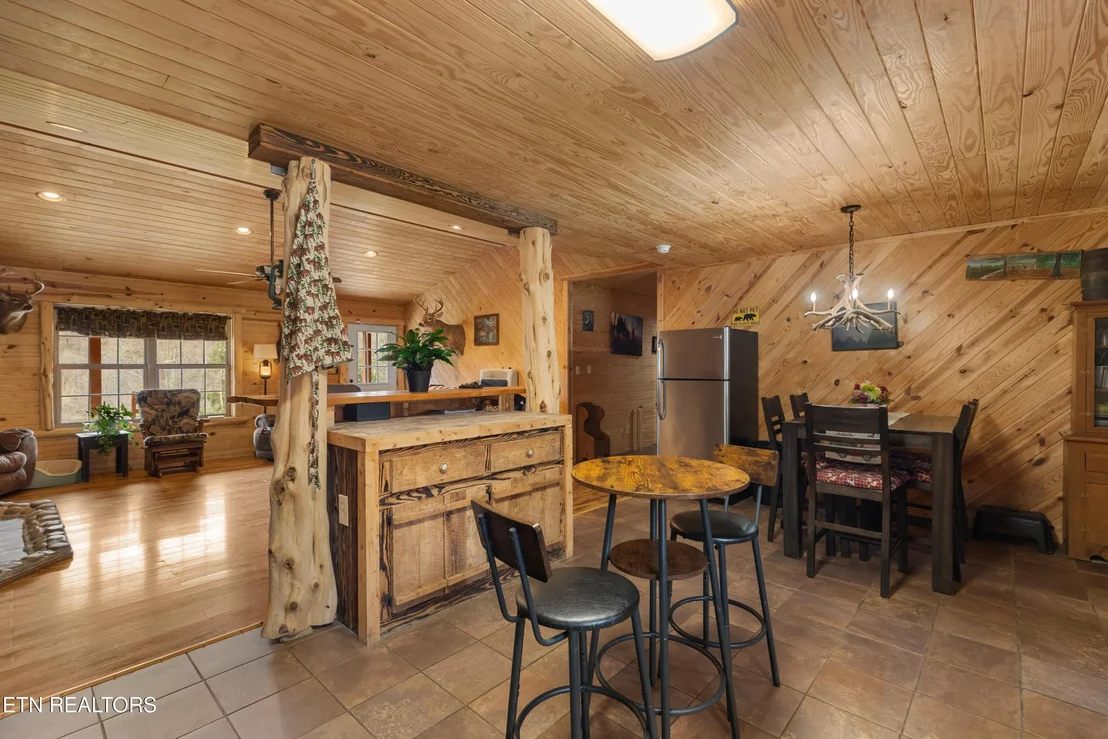 Photo of 2357 Hall Rd