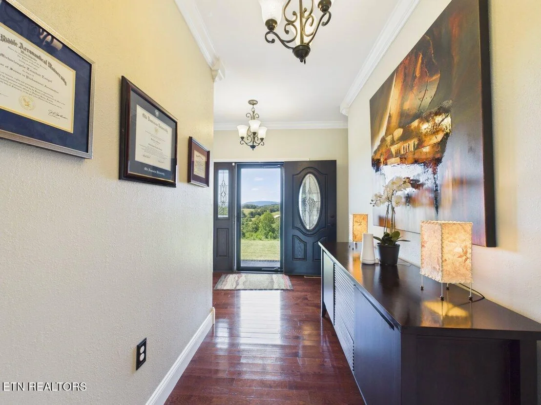 Photo of 317 Oak Grove Rd