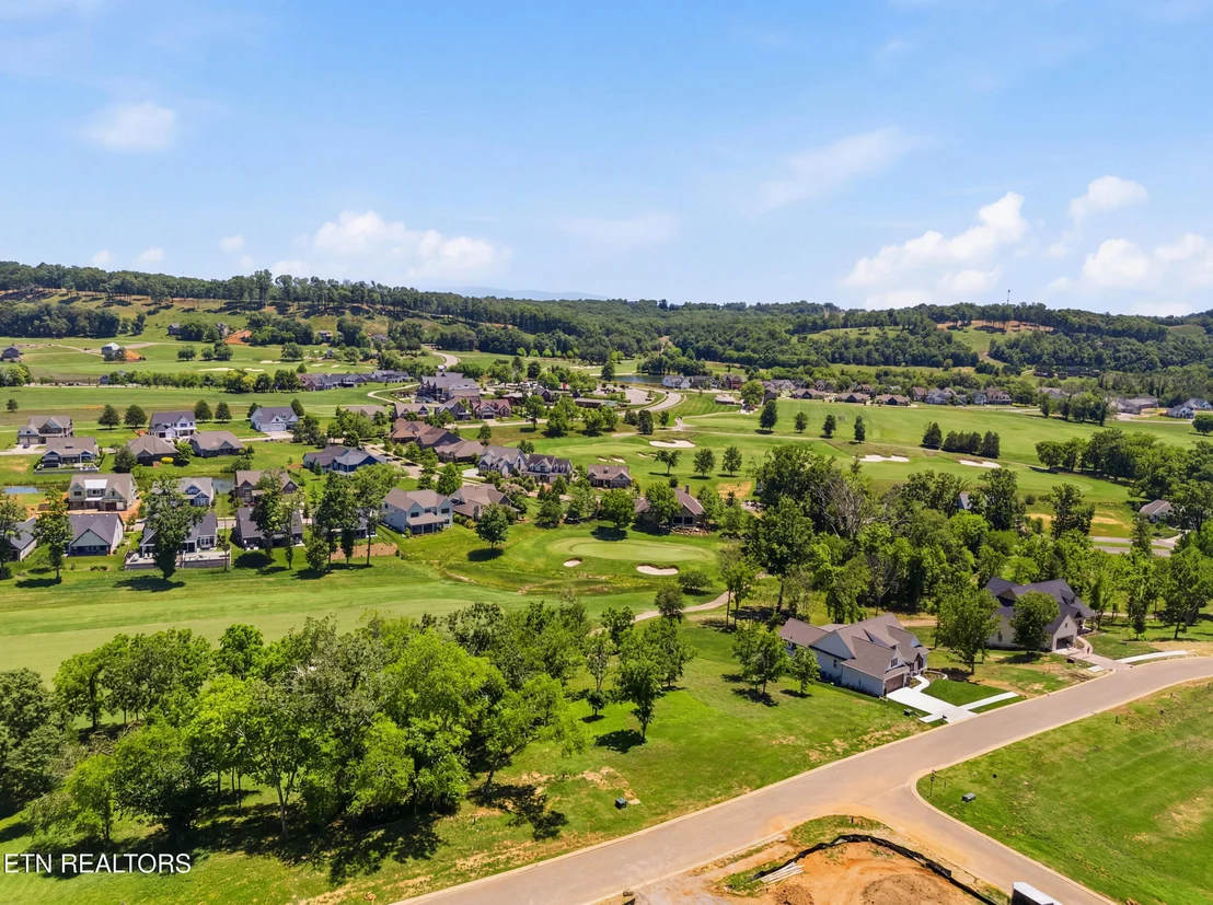 Photo of 903 Mockingbird Lane