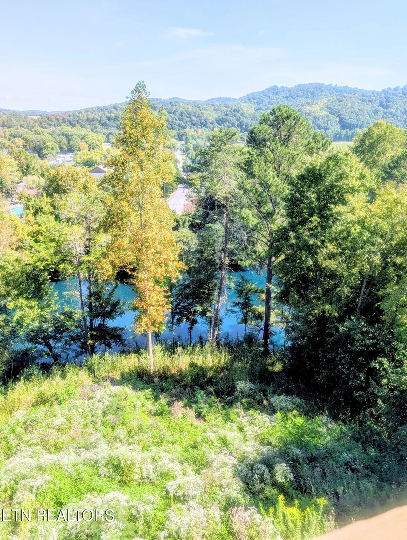 Photo of 1720 Mountain Drive