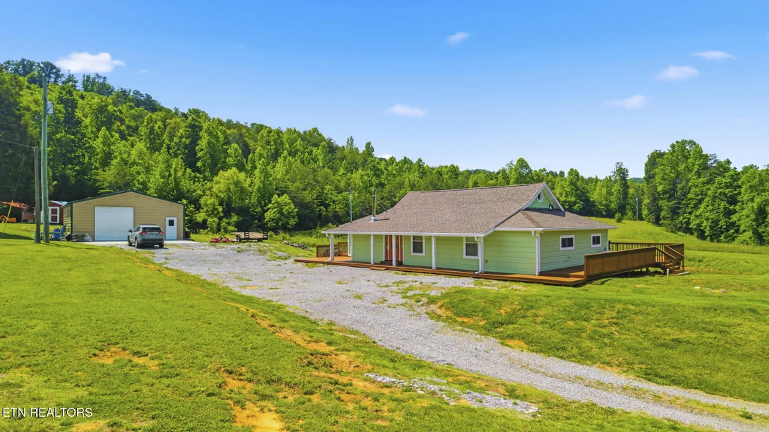 Photo of 220 Three Point Rd