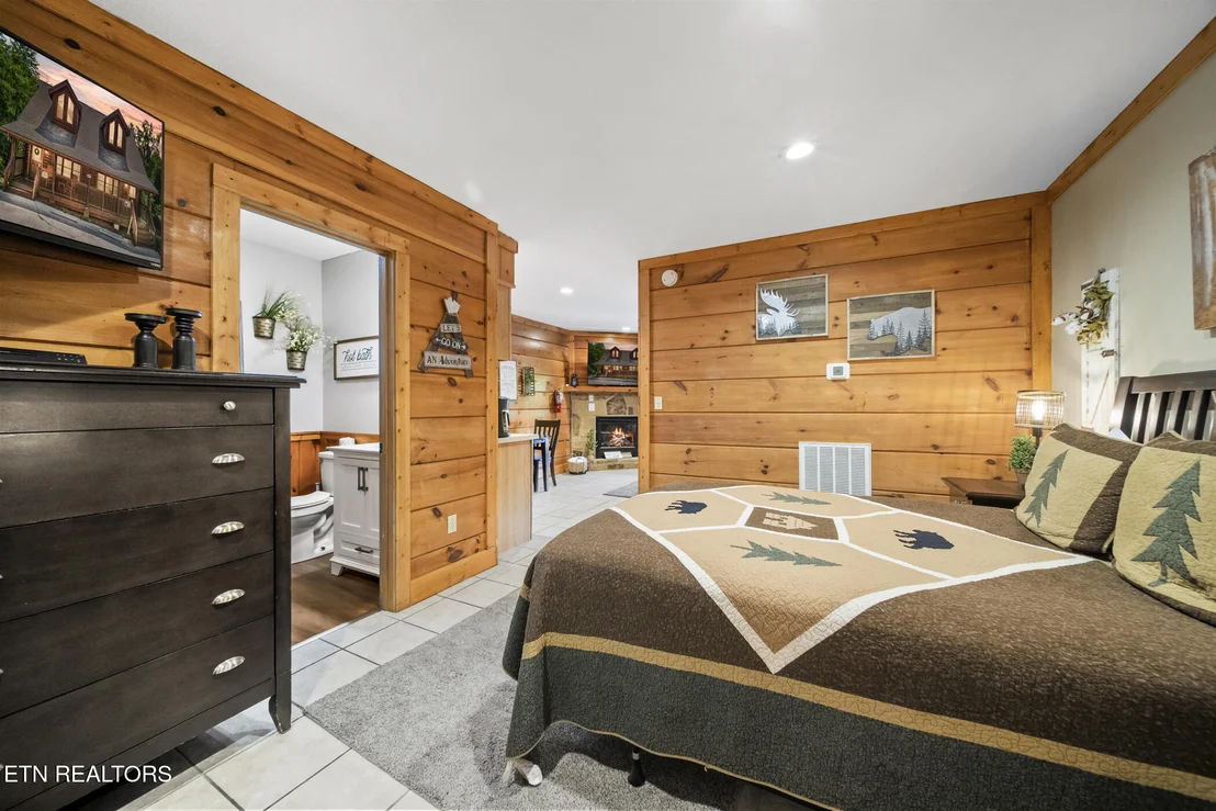 Photo of 350 Big Bear Way