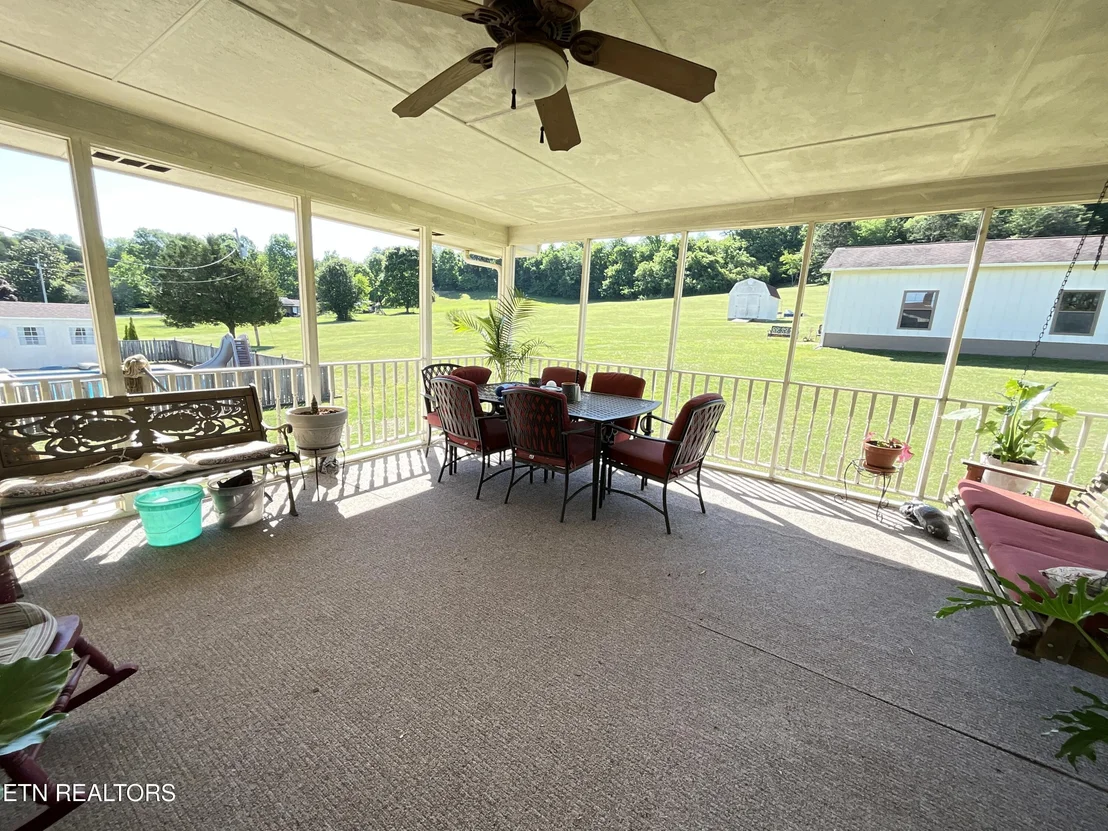 Photo of 651 River Rd