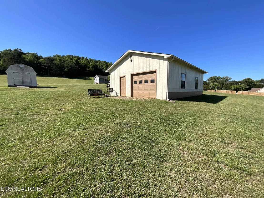 Photo of 651 River Rd