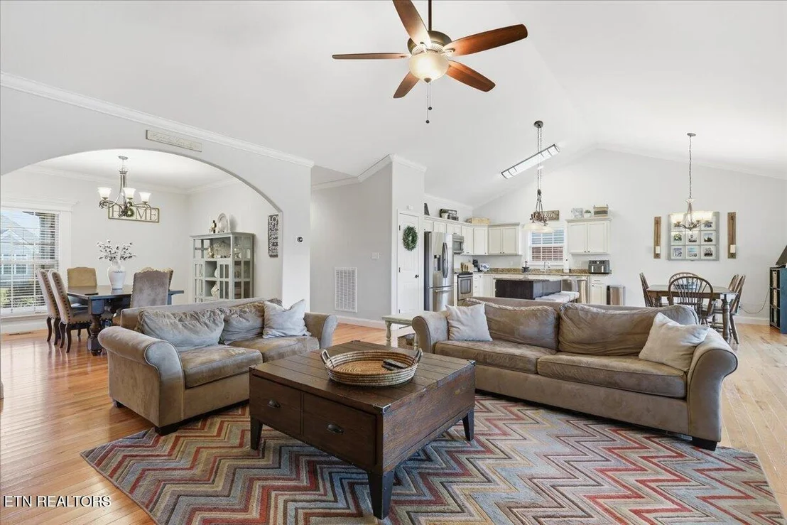 Photo of 1179 Linford Circle