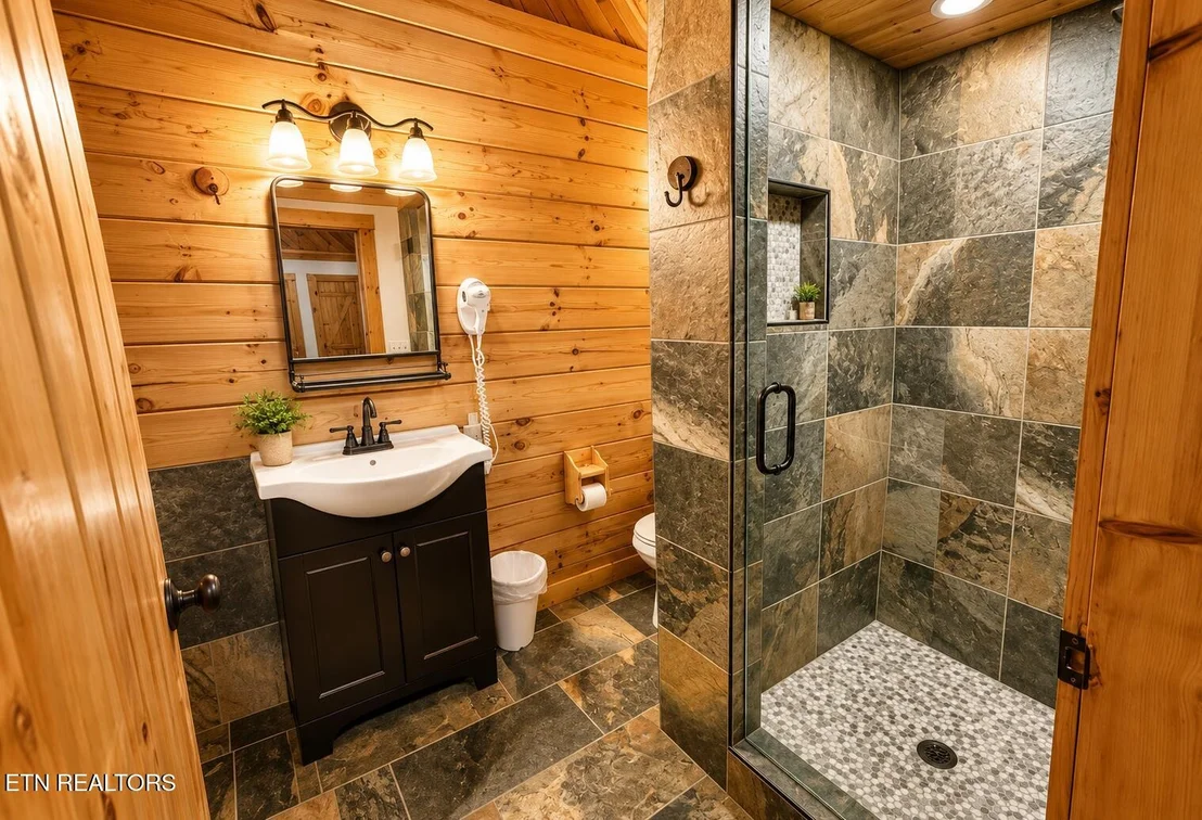 Photo of 831 Bear Run Way