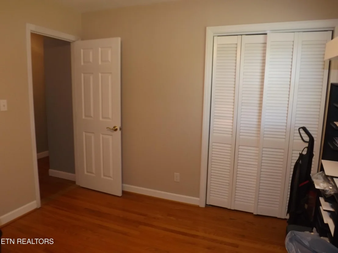 Photo of 188 White Ave