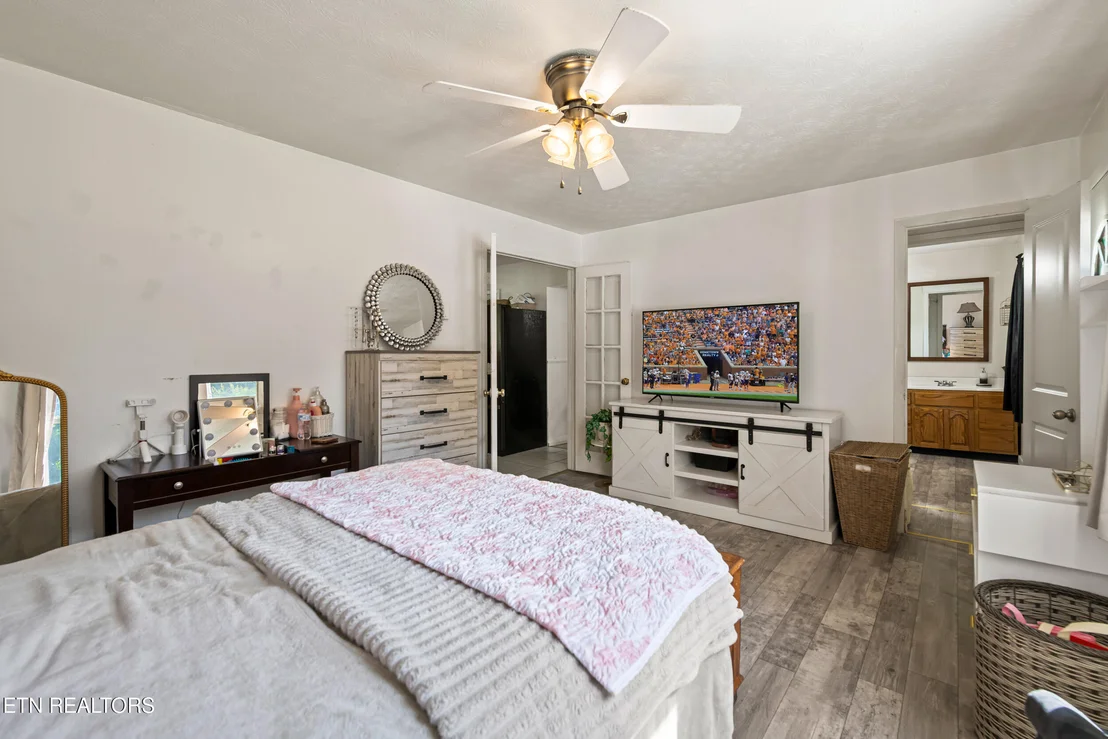 Photo of 310 Hollifield Drive