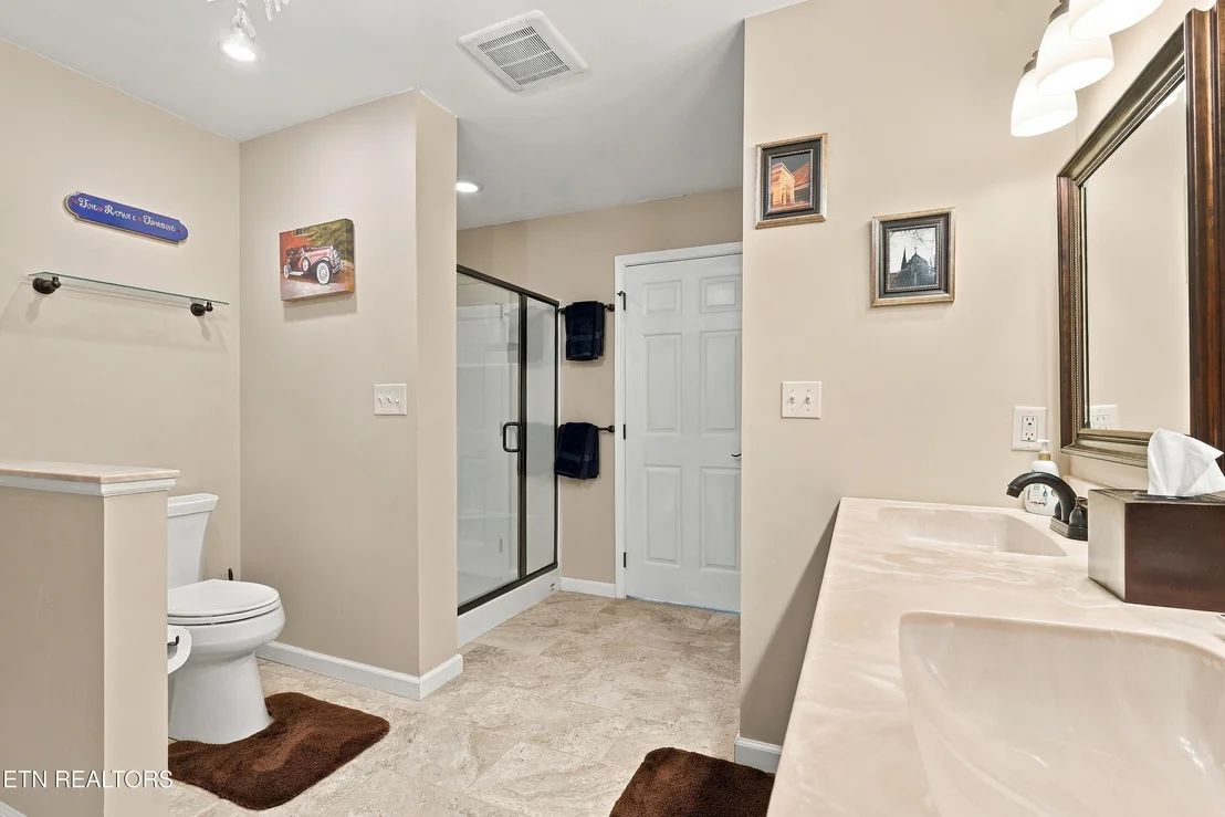Photo of 2021 Compton Court