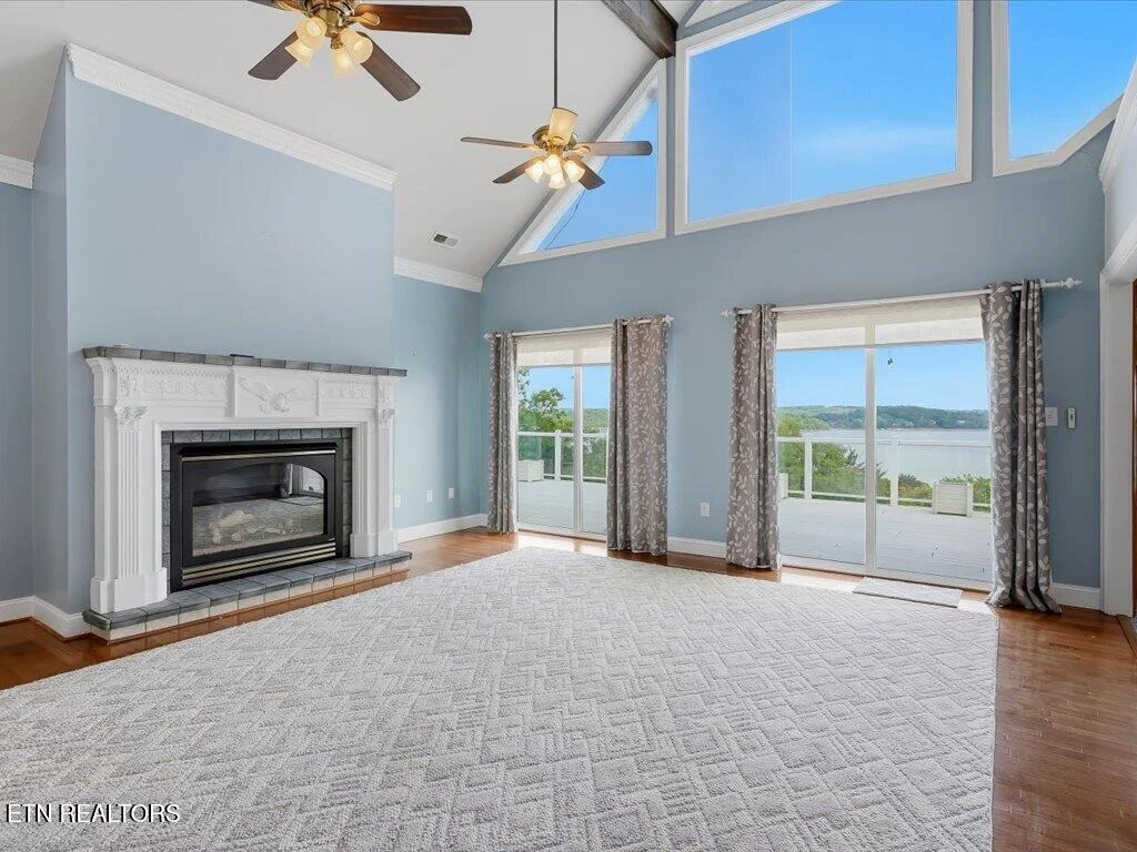 Photo of 311 Alberts Cove