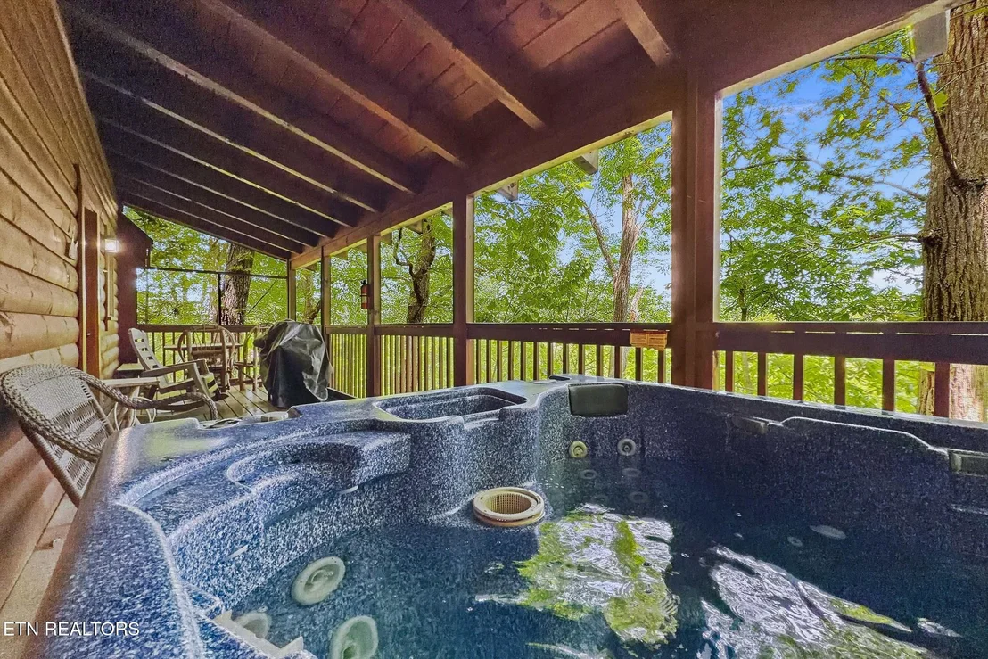 Photo of 746 Nighthawk Way