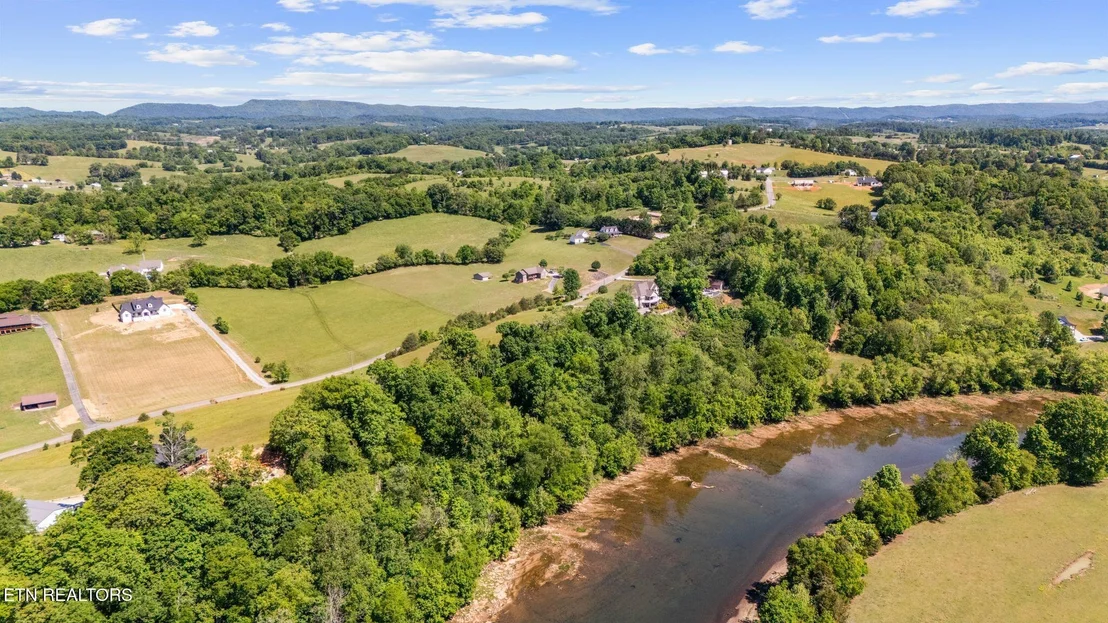 Photo of lot 44 Holston River Drive