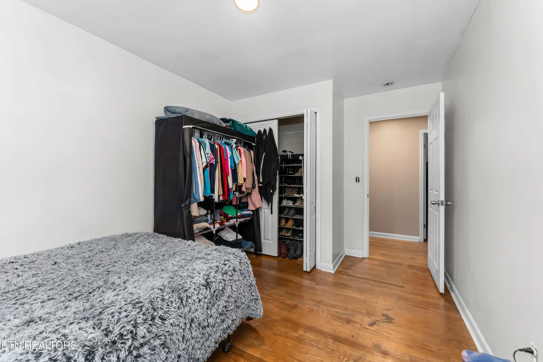 Photo of 561 Robinson Drive