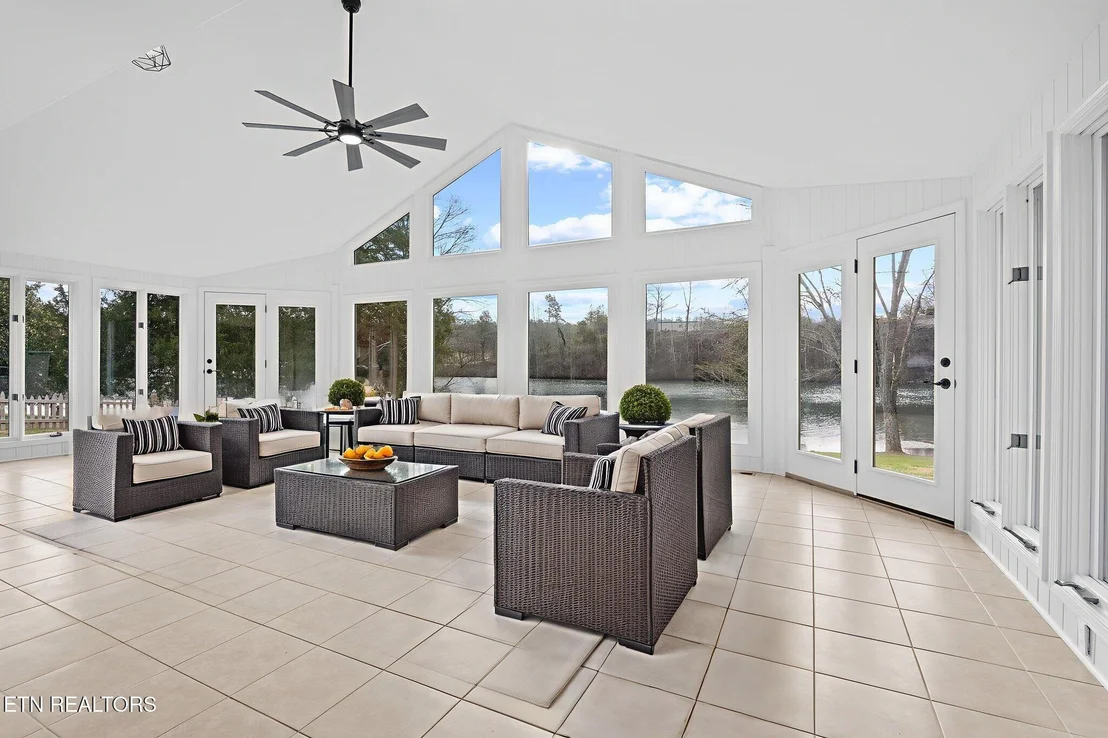 Photo of 452 Mariner Point Drive