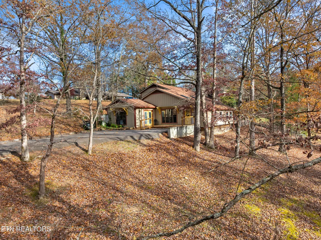 Photo of 1634 Spruce Drive