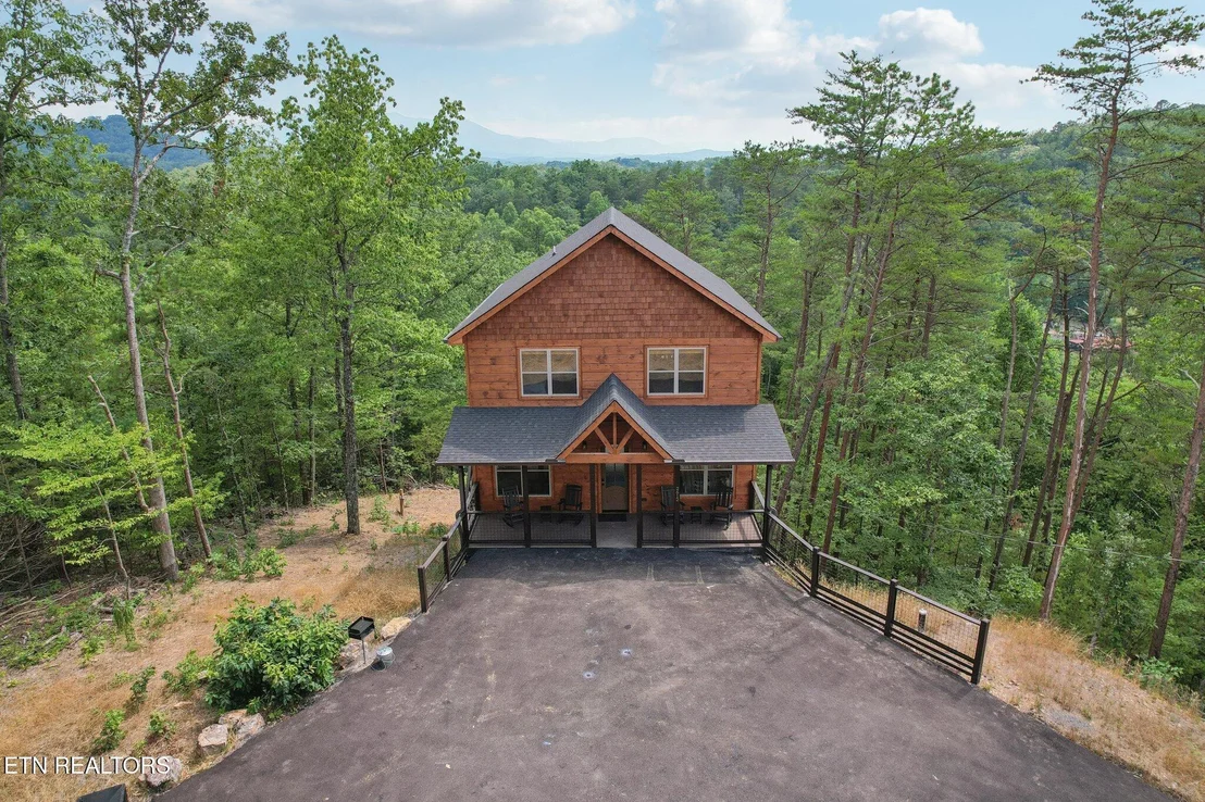 Photo of 2616 Dogwood Loop Drive