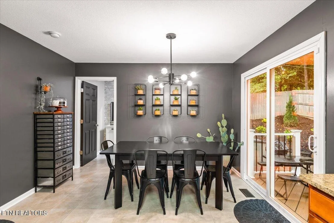 Photo of 6101 Starflower Lane