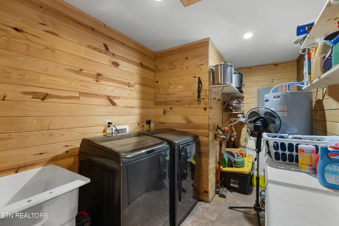 Photo of 2357 Hall Rd