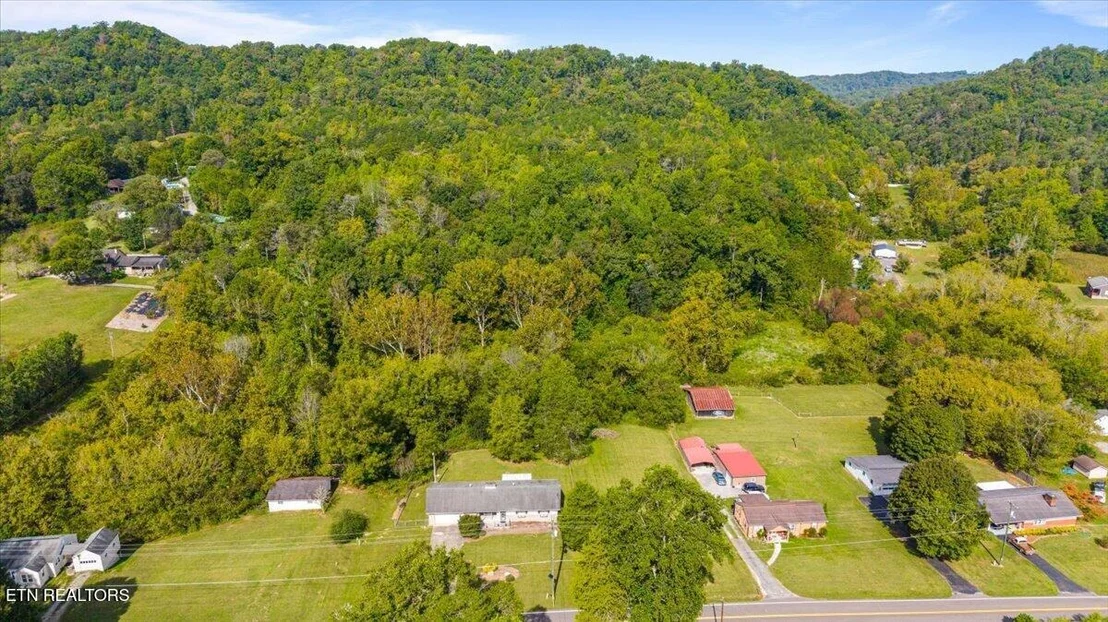 Photo of 154 E Wolf Valley Rd