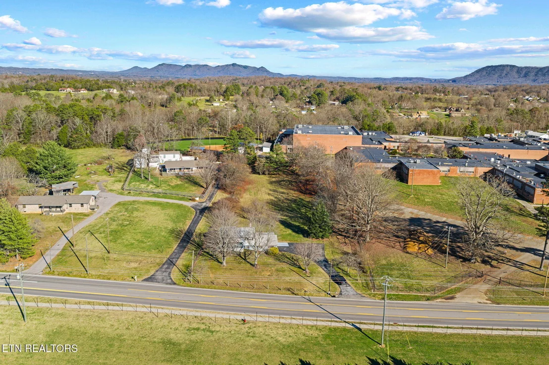 Photo of 7700 Tazewell Pike