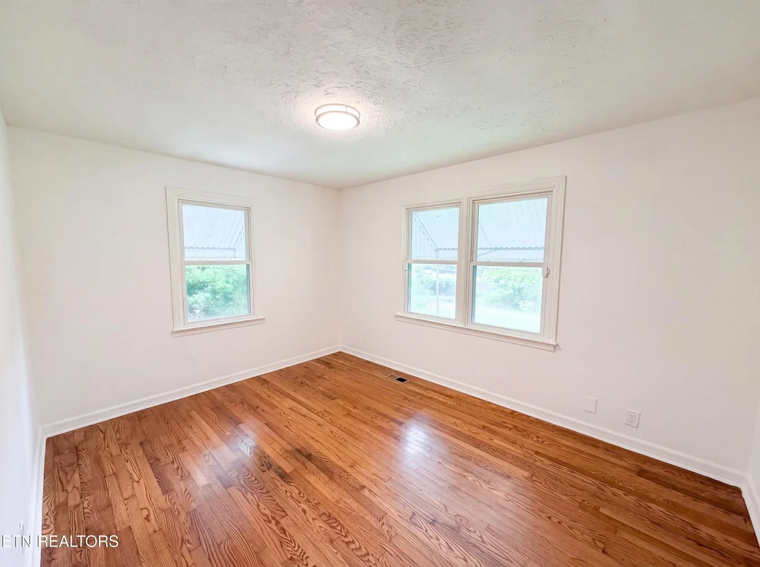 Photo of 119 Old State Circle
