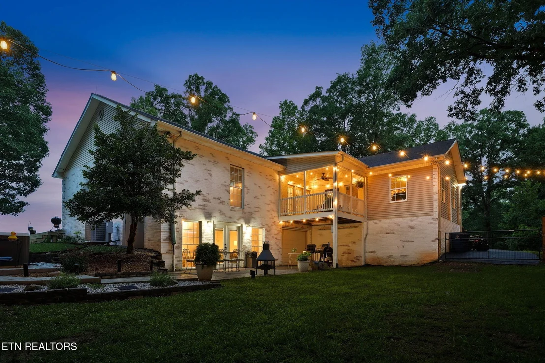 Photo of 664 Armstrong Drive
