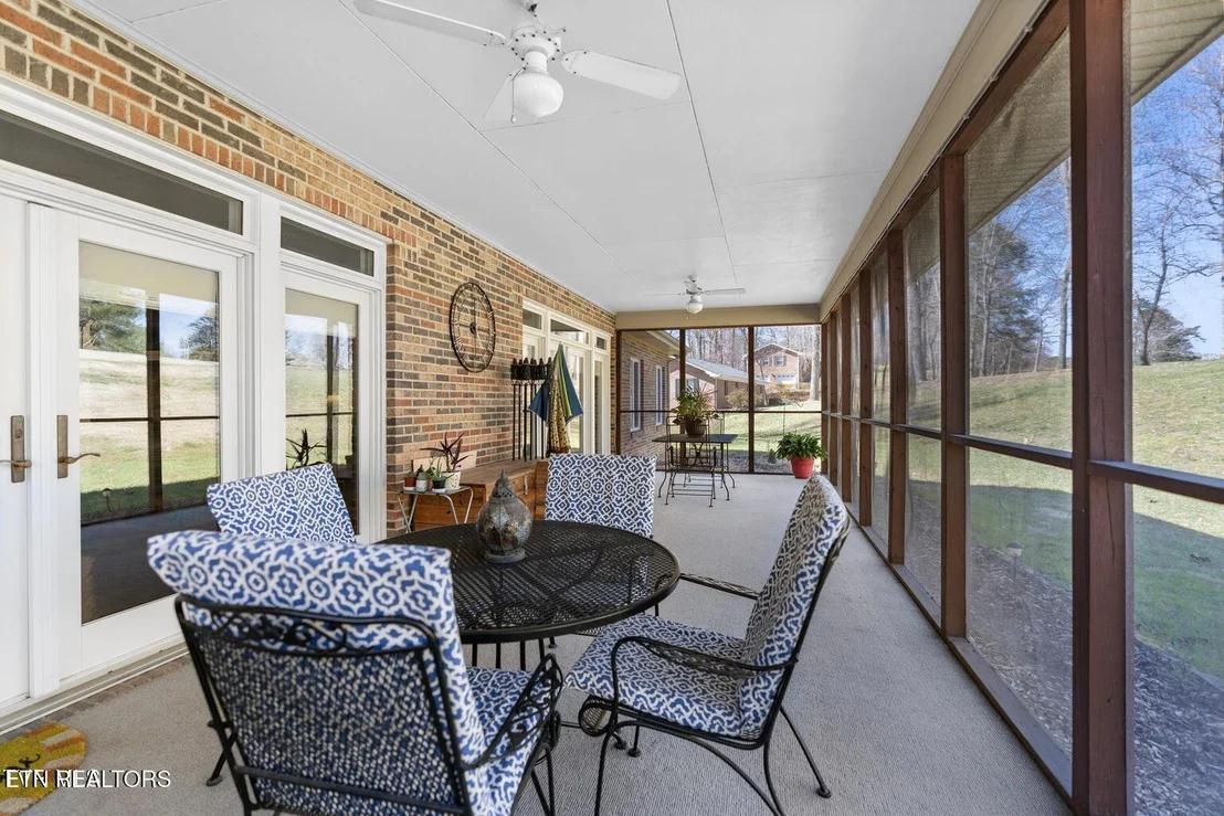 Photo of 165 Fairway Drive
